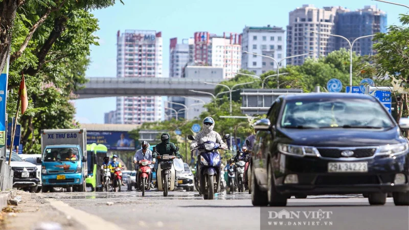 Nắng nóng cao điểm: Cách bảo vệ ô tô và tránh sốc nhiệt khi lái xe