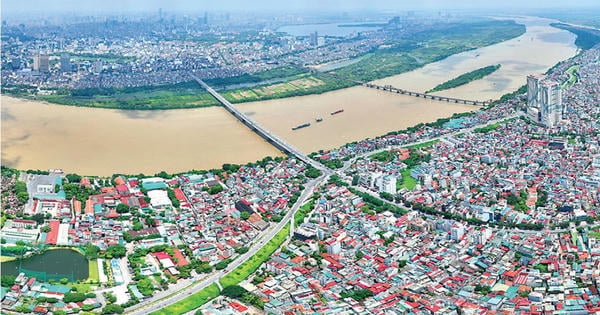Khung cảnh 'siêu thực' trên bãi biển nổi tiếng Hưng Yên